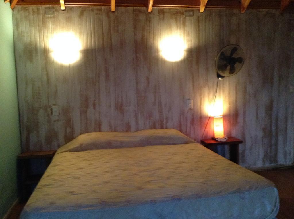 Mahia Hotel & Resto Ханга Роа Стая снимка